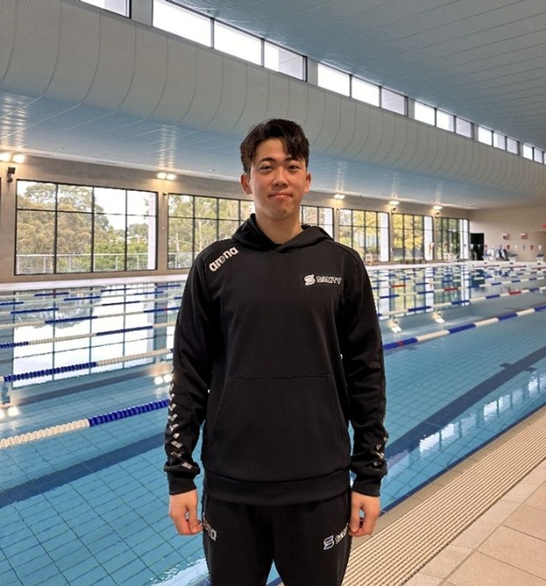 星選手