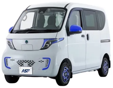 車体色：スカイシルバー×ブルー