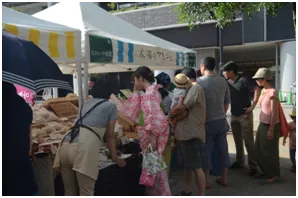 太陽のマルシェ会場の様子