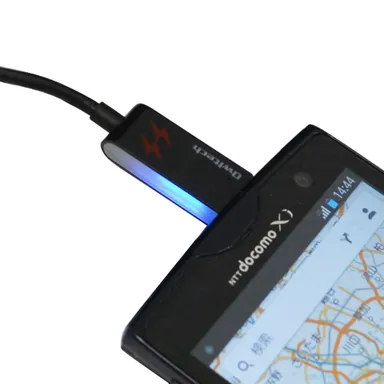 充電完了を知らせる青