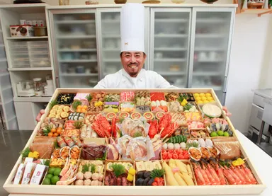 プレゼントの『スーパー超特大おせち』