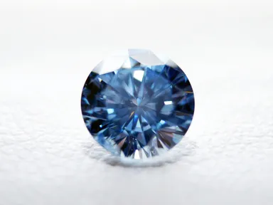 製作されたメモリアル・ダイヤモンド3