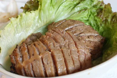 花すだれカルビ盛り付け