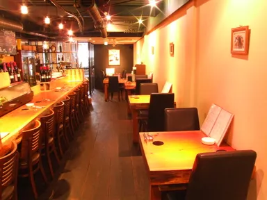 マードレ・マーレ　店内