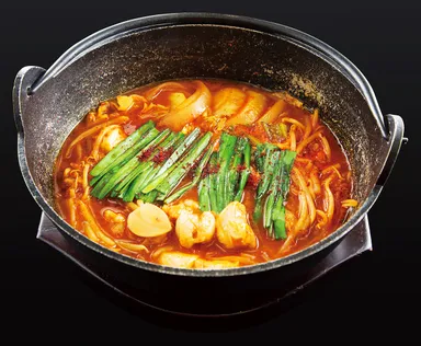 自家製コチュジャンベースの赤いスープ