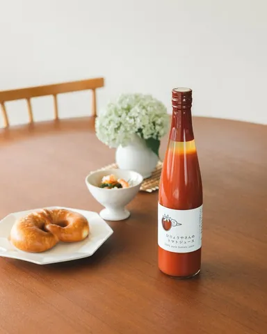 ひりょうやさんのトマトジュース3