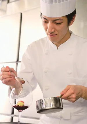 パティシエ　窪田 秀樹氏