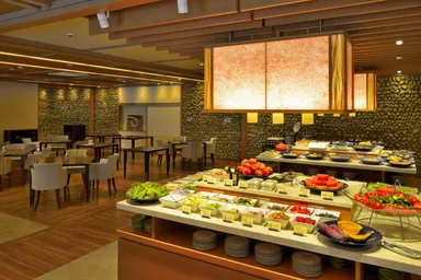 『野喰禅(やくぜん)料理 かしきや』ビュッフェテーブル