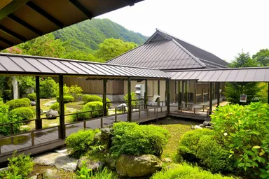 「めぐり湯回廊」