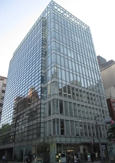 FORECAST新宿AVENUE(ビル画像正面)