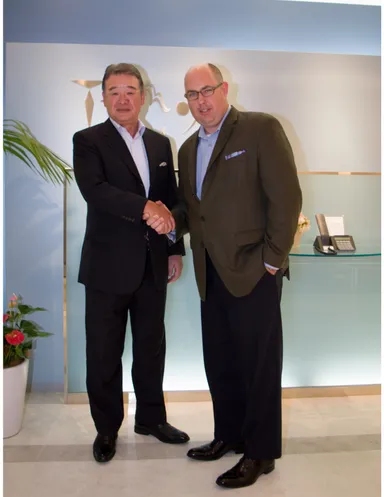 (左)テクノスジャパン代表取締役　城谷 直彦／(右)NETBASE Vice President of Alliances　Andrew Johnson