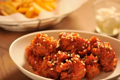 黄金オリーブホットスパイスソースチキン