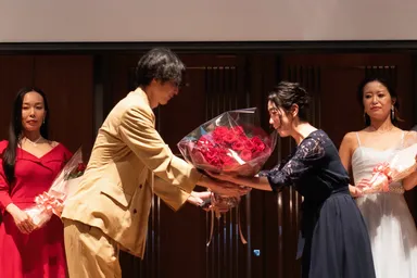 薔薇の花束で投票