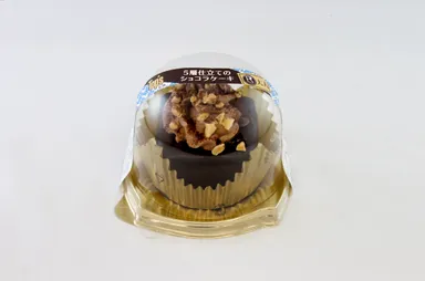 Top's監修5層仕立てのショコラケーキ