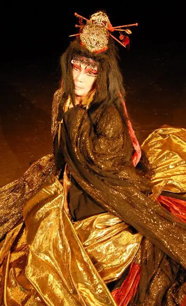 神ひろしの「王女メディア」