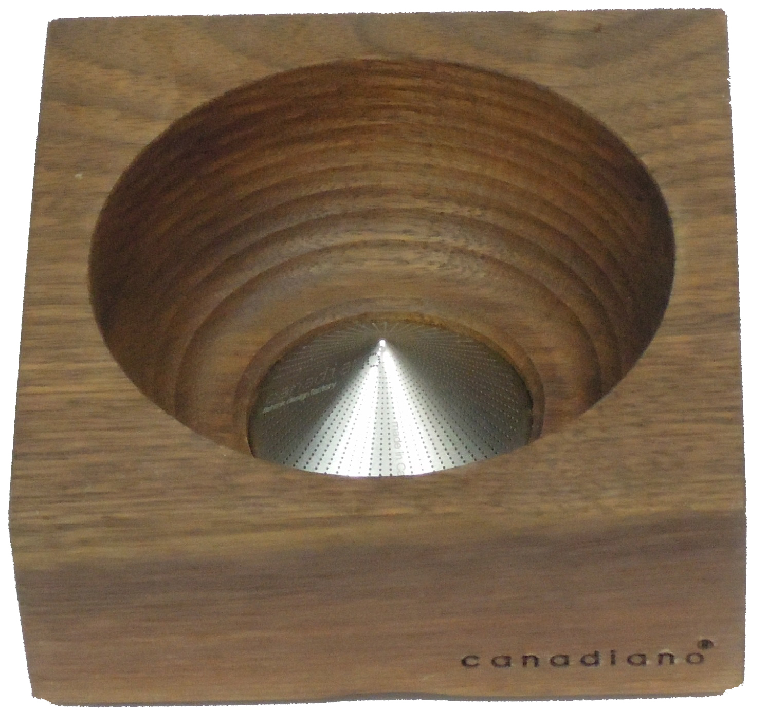 日本初上陸！カナダ生まれの木製コーヒードリッパー『Canadiano』10月 