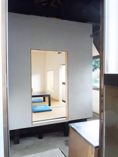 建物内にボックスを挿入