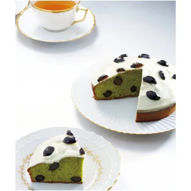 ミュゼ・ドゥ・ショコラ　テオブロマ　丹波の黒豆抹茶ケーキ