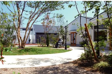 「千の杜 学びの」の外観