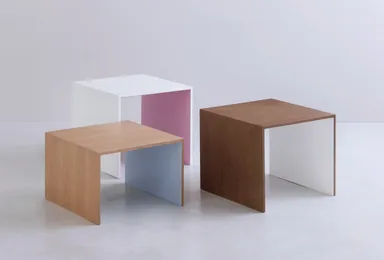 「フロント」ソファ　サイドテーブル