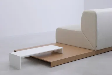 「フロント」ソファ　ローテーブル