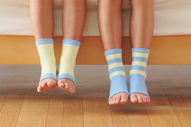 キッズ用おやすみレッグウォーマー使用イメージ