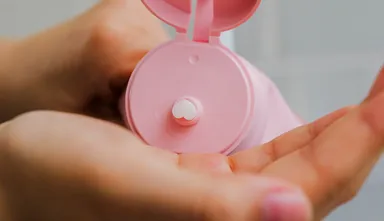 おしり型でボディバターが出てくる！キュートなオリジナル容器