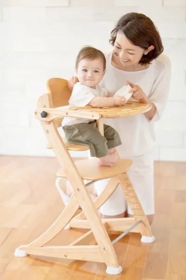 すくすくチェア EN　メインイメージ