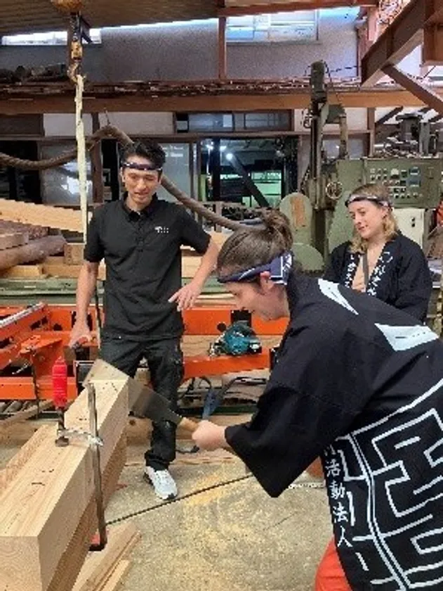 「宮大工の學校」作業の様子(4)