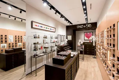 ローマ店(海外店舗参考イメージ)