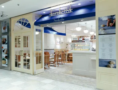 サラベス新宿　外観