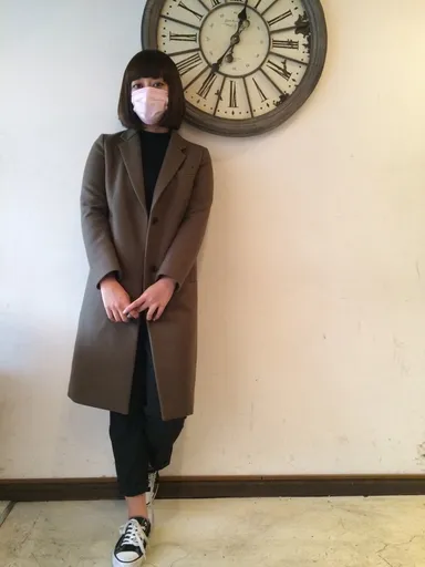 うすピンクのマスク着用