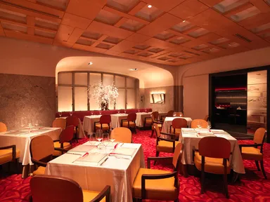 レストラン ロゼット　内観