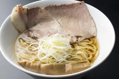 牛貝だしラーメン