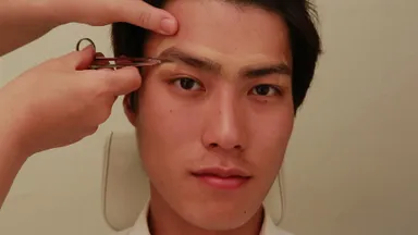 眉カット、調整