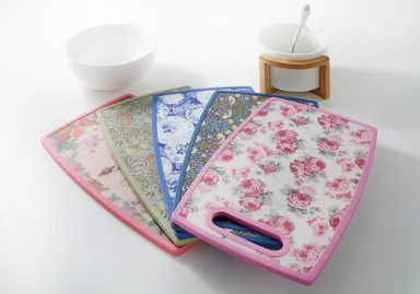 カッティングボード