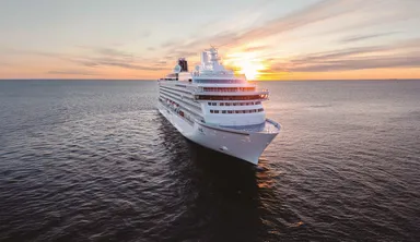 豪華客船『飛鳥III』　(C) 郵船クルーズ株式会社／画像提供：ジャパンビジョン