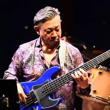 ベース：深山健太郎