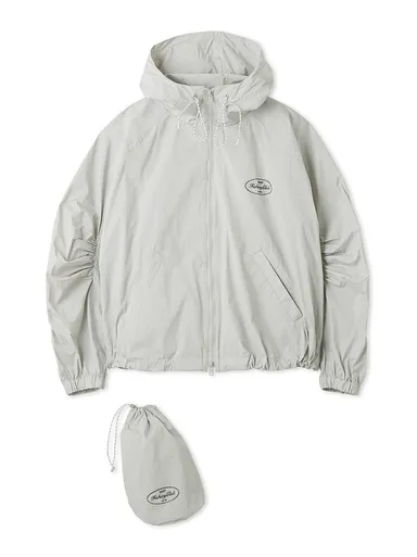 emmi eco ナイロンポケッタブルブルゾン