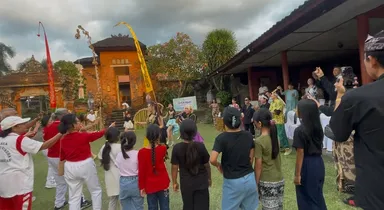 村の人と皆で交流