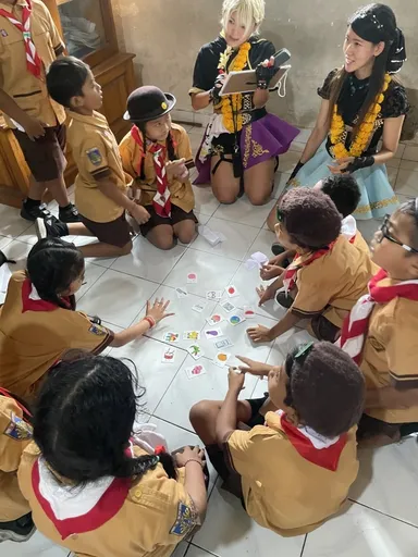 カルタで日本語を知る