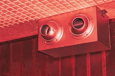 パンカールーバーによる多角的爆風ロウリュ