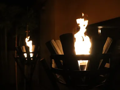 夜は篝火がととのいの極致へ