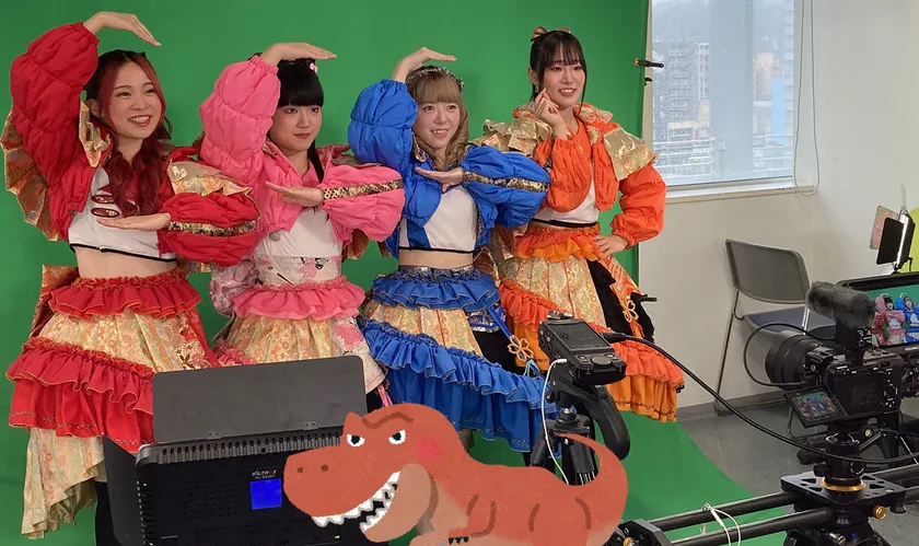 さくらいと(左より、護國まいさん、朝日奈花子さん、陽向芽衣さん、神楽ひよりさん)
