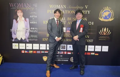 (左)代表取締役：長屋 元大、(右)特別顧問：増田 文彦