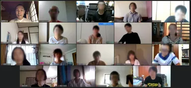 オンラインで行われる瞑想会の様子