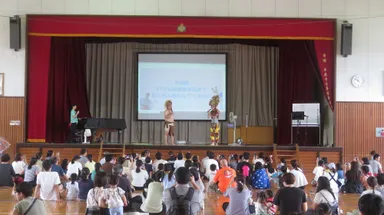 第一回フェスの様子　大西ライオン ステージショー