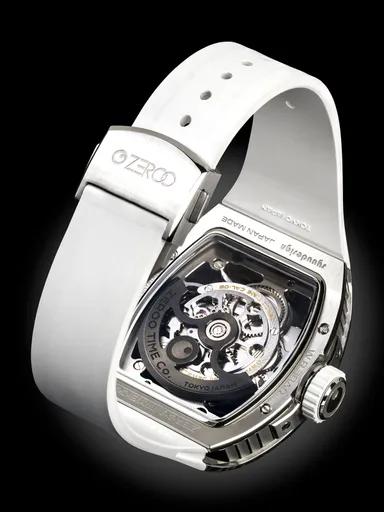 背面からも機構が味わえます