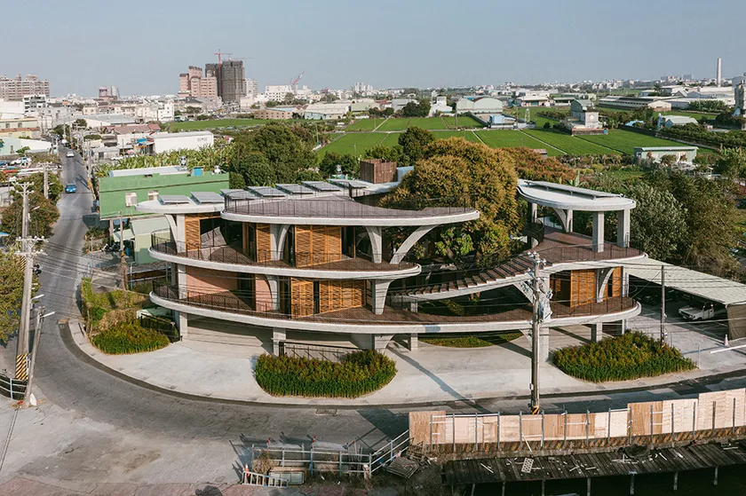 SUEP.「百佑オフィス」(2023) Photo:黄聖凱