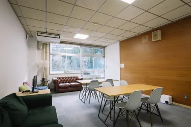 会議室(元校長室)